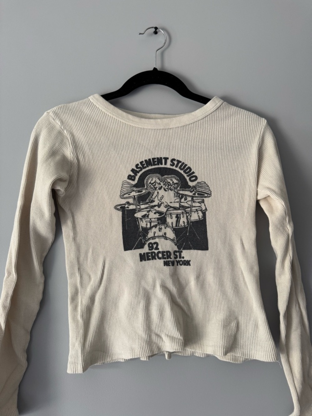Brandy Melville waffle knit long sleeve graphic T-ee size: Small